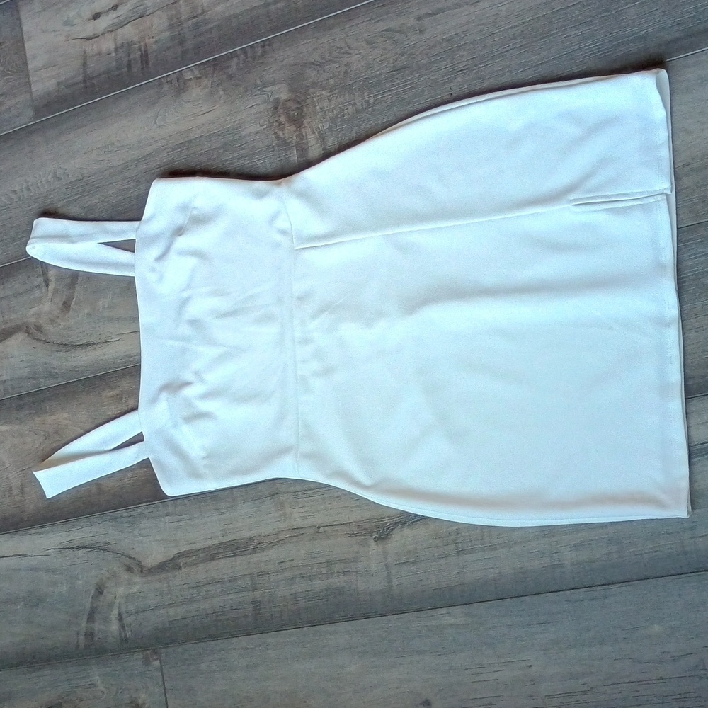 Blue Blush white mini dress Size L (See Measurements)